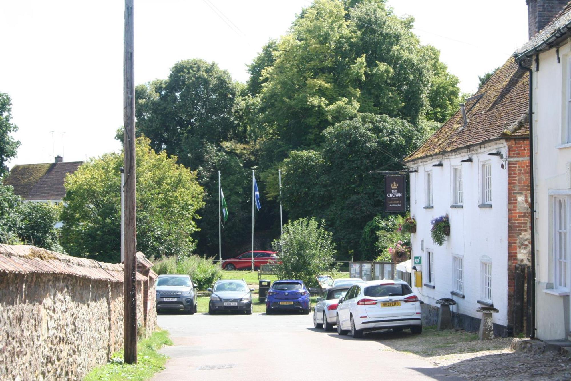 The Crown Aldbourne Hotel Exterior photo