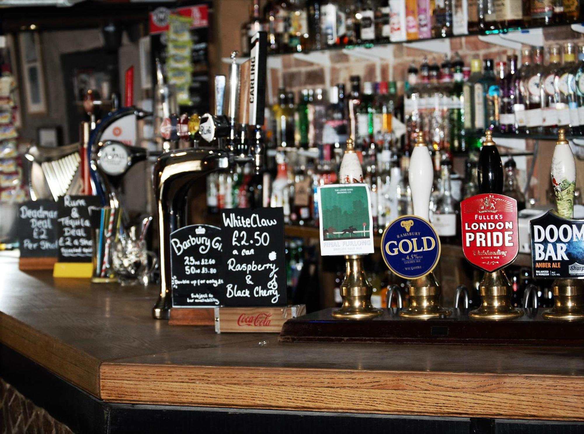 The Crown Aldbourne Hotel Exterior photo